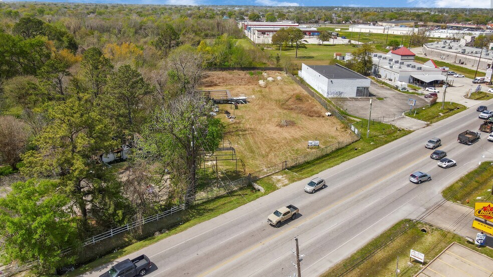 More Photos Of 11921 Veterans Memorial Dr, Houston Land For Sale