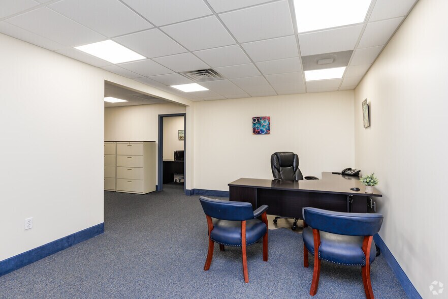 More Photos Of 900 Granby St, Norfolk Coworking Space