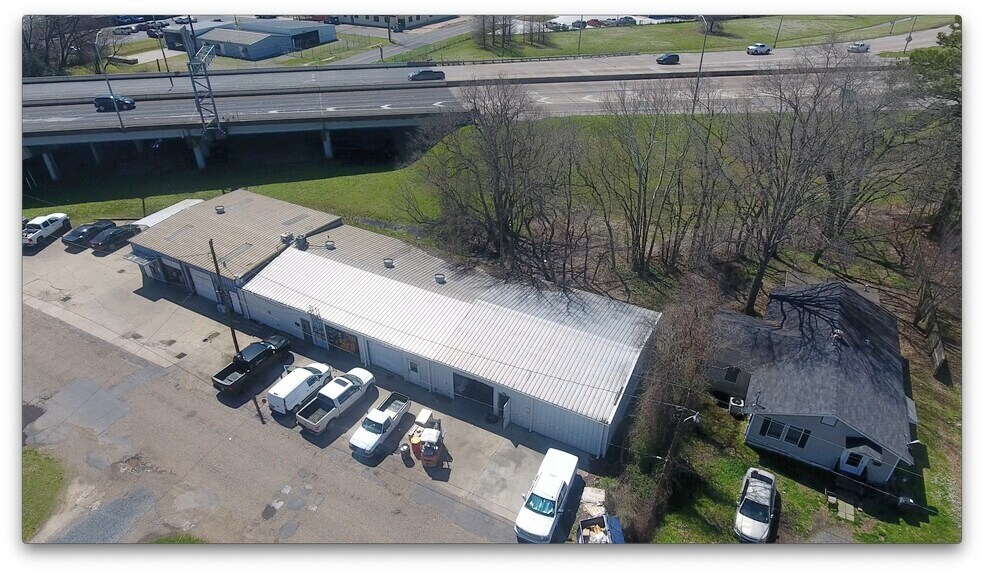 More Photos Of 103 N 8th St, West Monroe Warehouse For Sale
