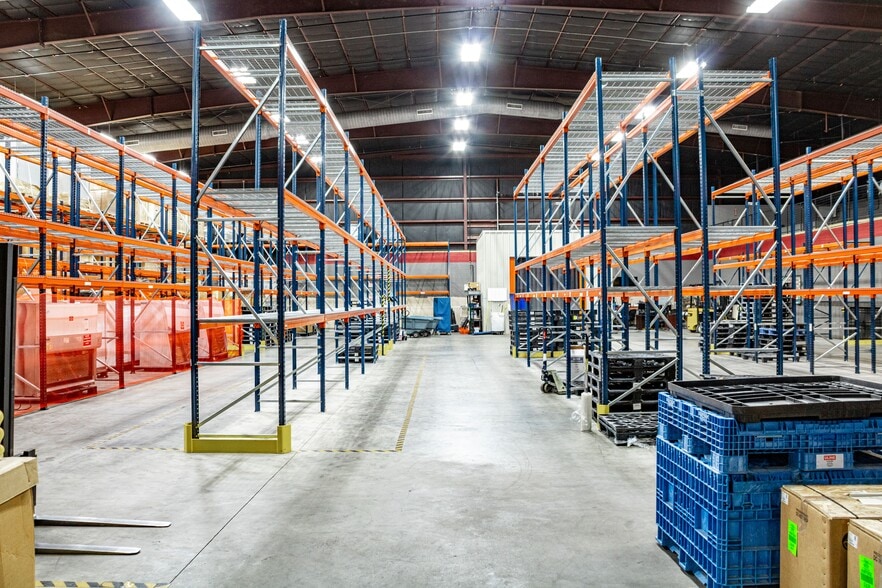 More Photos Of 21930 Kathy Fleming Rd, Navasota Warehouse For Lease