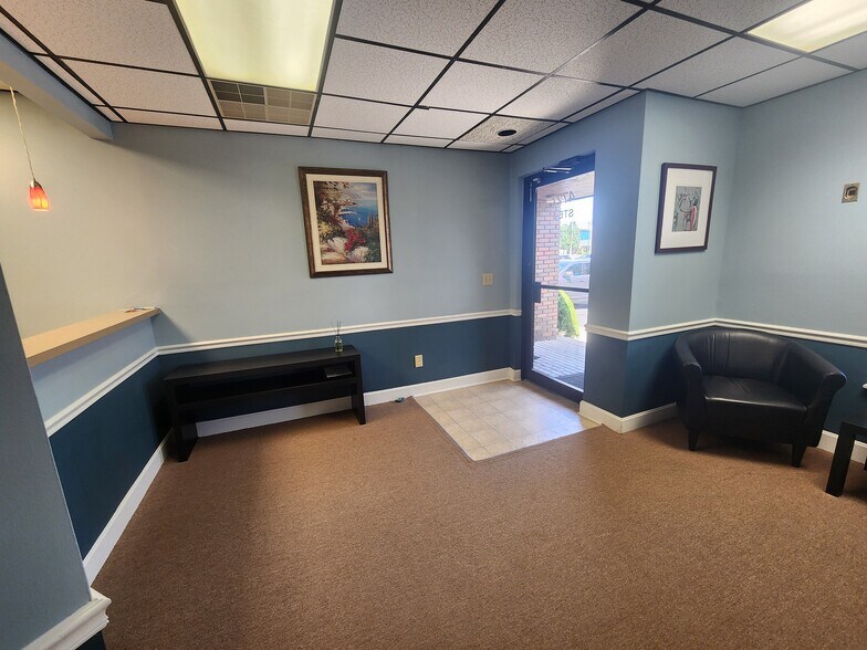 More Photos Of 4727 Cornell Rd, Blue Ash Office For Lease