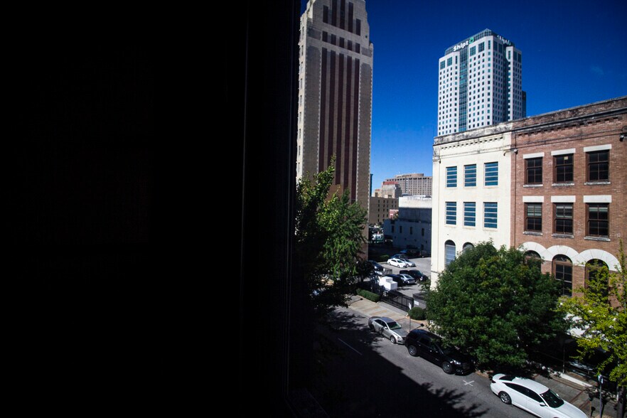 More Photos Of 2021 3rd Ave N, Birmingham Office For Sale