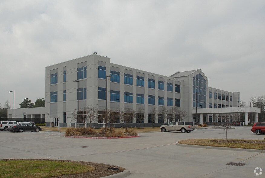 More Photos Of 505 Graham Dr, Tomball Hospital For Sale