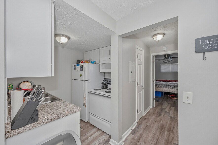 More Photos Of 10916 Reading Rd, Cincinnati Apartments For Sale