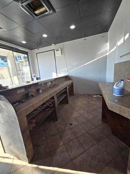 More Photos Of 4842 Arthur Kill Rd, Staten Island Flex For Lease