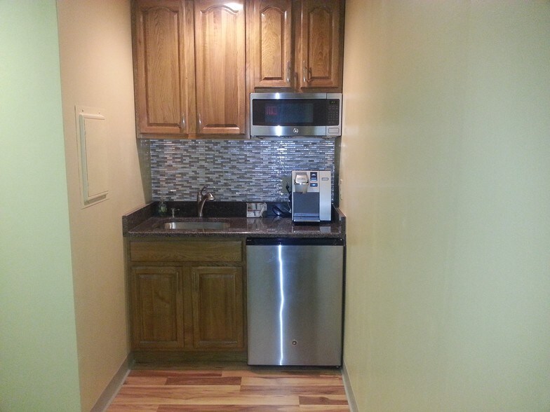 More Photos Of 81 Big Oak Rd, Morrisville Office For Sale