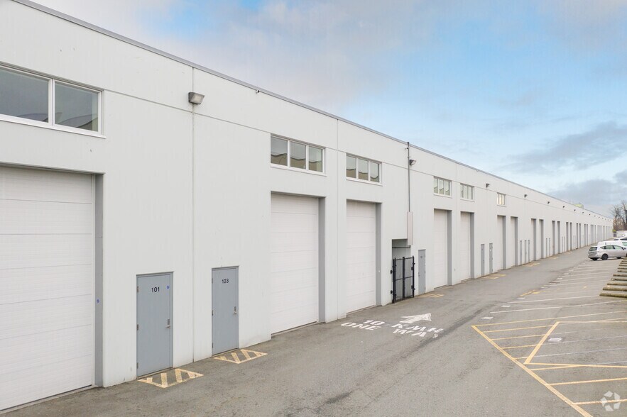 More Photos Of 618 E Kent Ave S, Vancouver Light Distribution For Sale