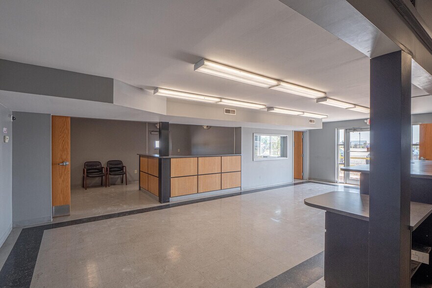 More Photos Of 1116 W County Road 450 N, Brazil Truck Terminal For Lease