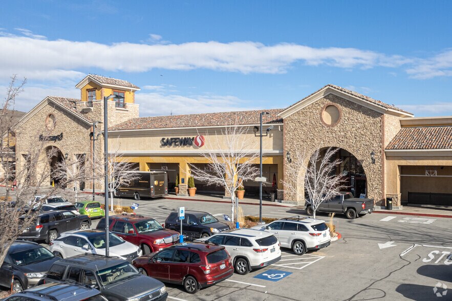 More Photos Of 2808-2888 Vista Blvd, Sparks Unknown For Lease