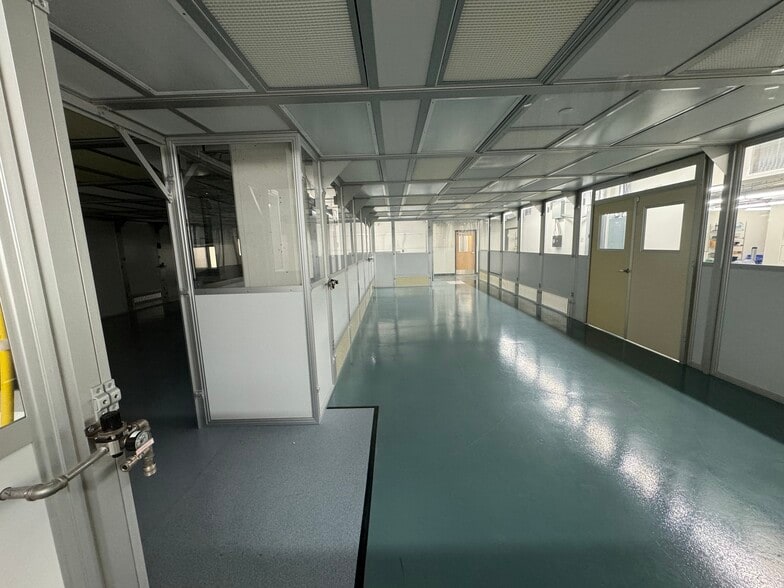 More Photos Of 2500 Jane St, Pittsburgh Office For Lease