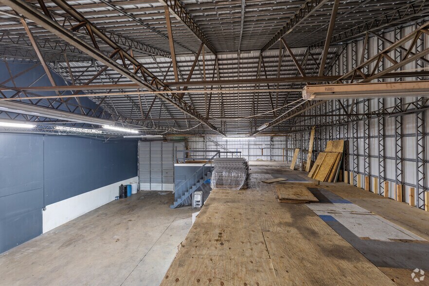 More Photos Of 1566 SE South Niemeyer Cir, Port Saint Lucie Warehouse For Sale