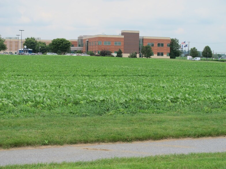 More Photos Of Greenfield Road & Pitney Rd, Lancaster Land For Lease