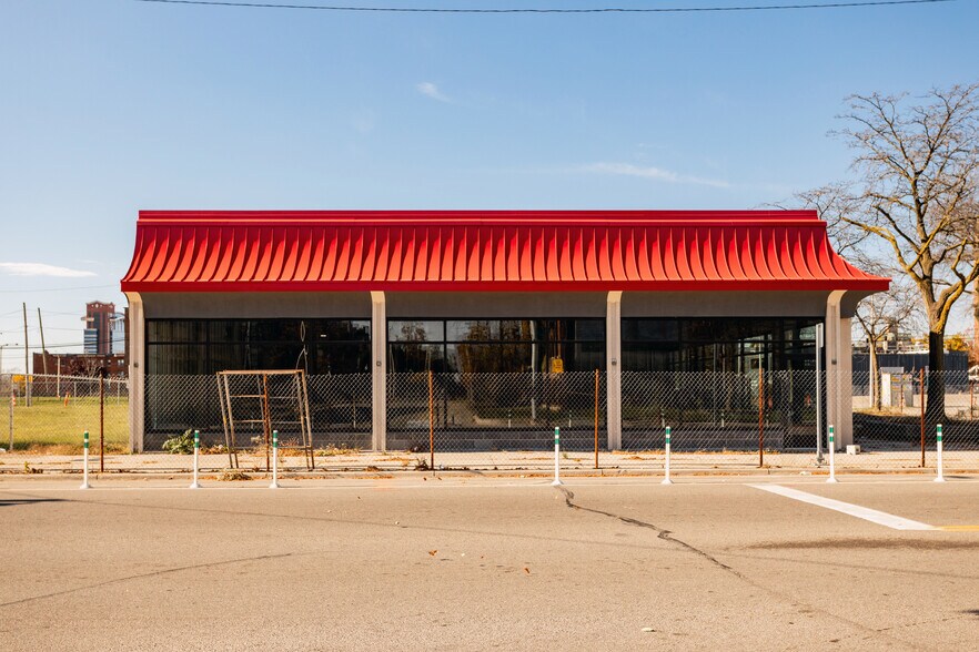 More Photos Of 3175 Cass Ave, Detroit Storefront For Lease
