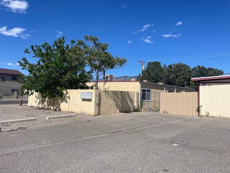 More Photos Of 145 Glorieta St NE, Albuquerque Apartments For Sale
