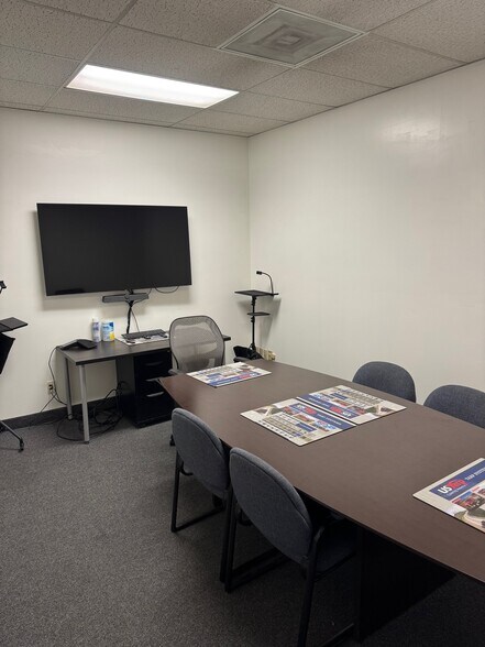 More Photos Of 4980 W Amelia Earhart, Salt Lake City Light Manufacturing For Lease