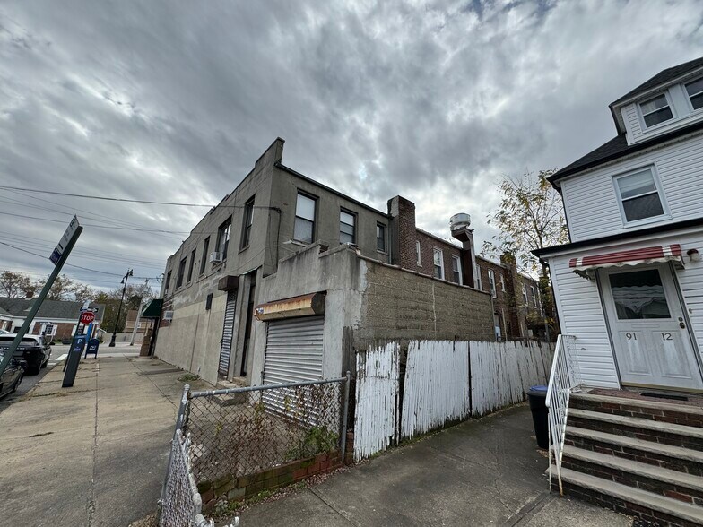 More Photos Of 24619 Jericho Tpke, Bellerose Convenience Store For Sale