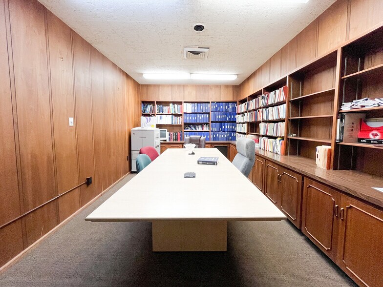 More Photos Of 4750 North Blvd, Baton Rouge Medical For Sale