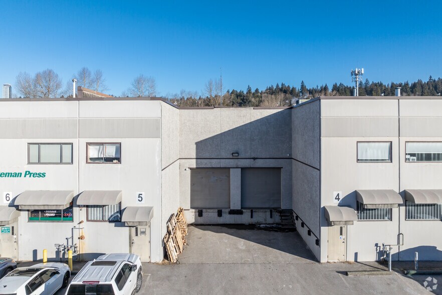 More Photos Of 211 Schoolhouse St, Coquitlam Warehouse For Lease