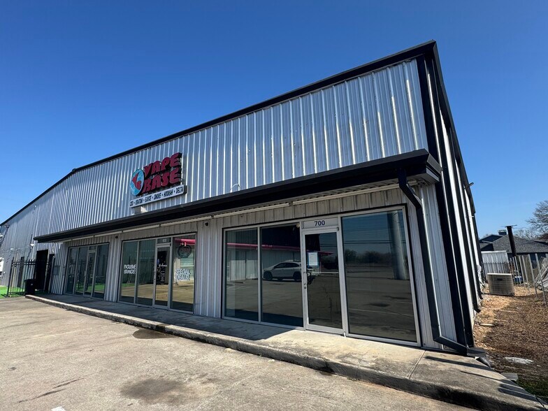 More Photos Of 3505 Highway 146, Bacliff Storefront Retail Office For Lease