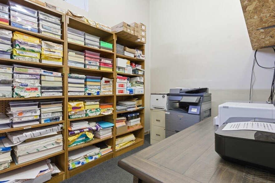 More Photos Of 622 N Central Ave, Connersville General Retail For Sale