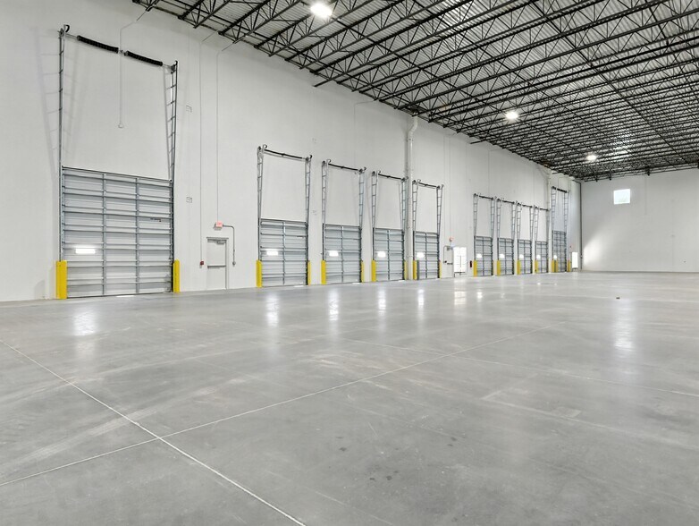 More Photos Of 600 Gerault Rd, Flower Mound Warehouse For Sale