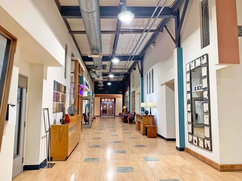 More Photos Of 311 Market St, Kingston Storefront Retail Office For Lease