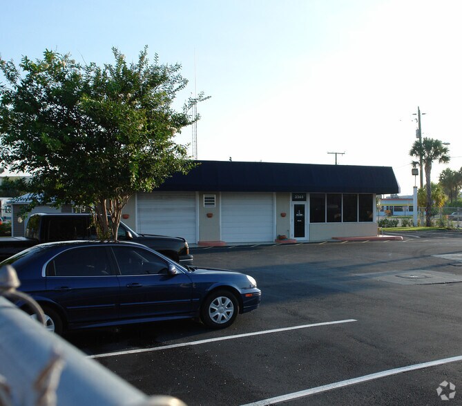 More Photos Of 3265 SE 6th Ave, Fort Lauderdale Industrial For Lease