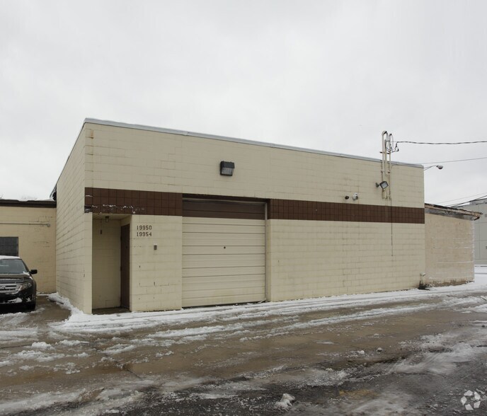 More Photos Of 19900 Harper Ave, Harper Woods Unknown For Lease