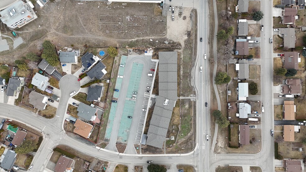 More Photos Of 4010 Walters St, Merritt Apartments For Sale