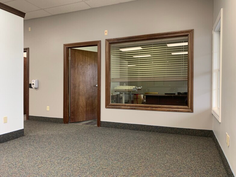 More Photos Of 4845 Fulton Dr NW, Canton Office For Lease