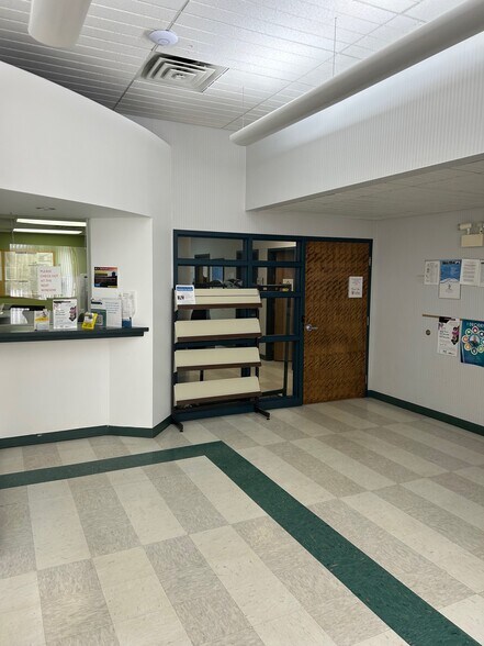 More Photos Of 214 State St, Schenectady Office For Lease