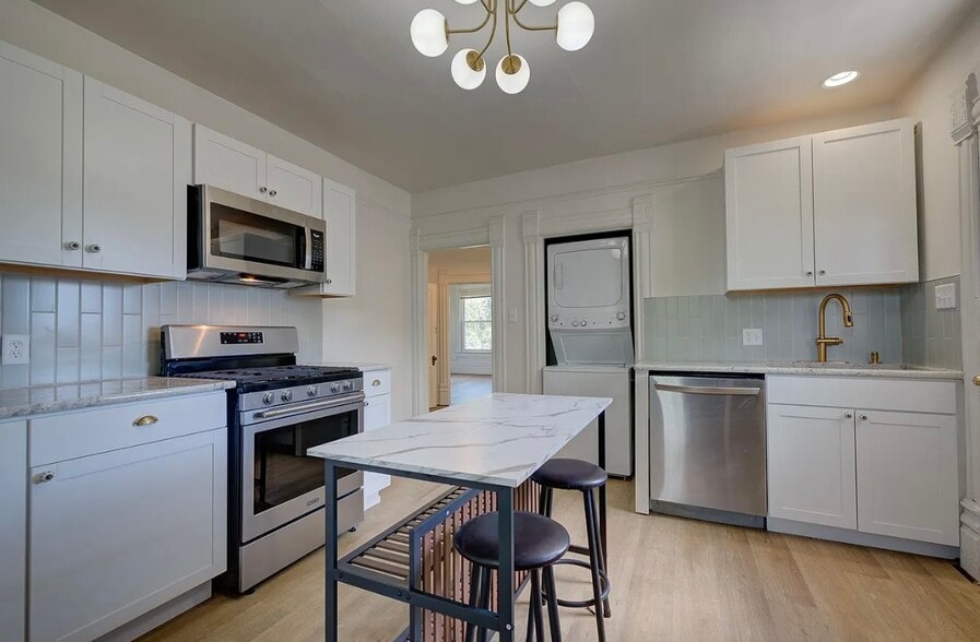 Primary Photo Of 930 N El Paso St, Colorado Springs Multifamily For Sale
