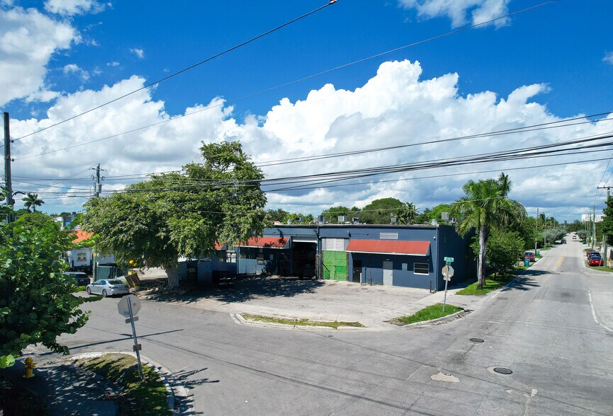 More Photos Of 1401-1423 NW 23rd St, Miami Warehouse For Sale