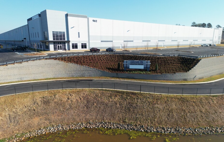 More Photos Of 962 Union Grove Rd SE, Calhoun Warehouse For Lease