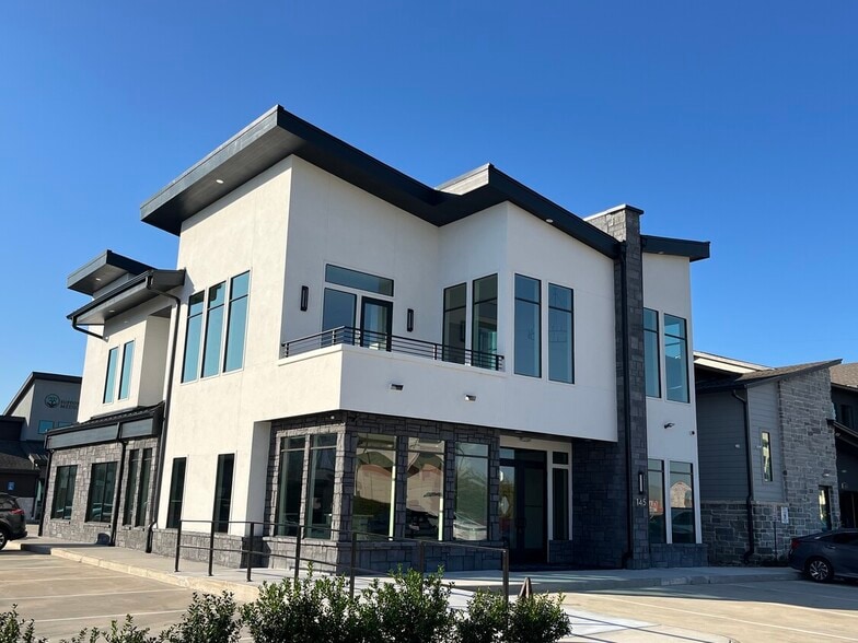 More Photos Of Colonial Parkway & Park West Green, Katy Medical For Sale
