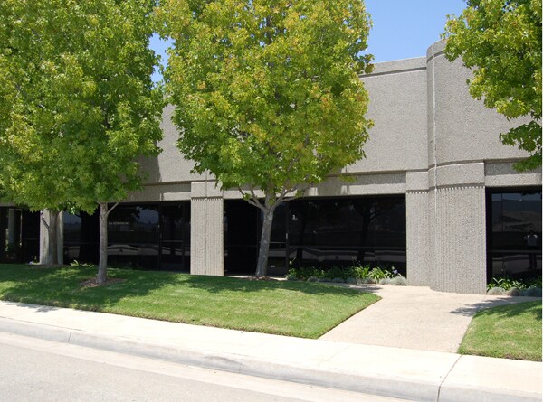Primary Photo Of 2443 208th St, Torrance Manufacturing For Lease