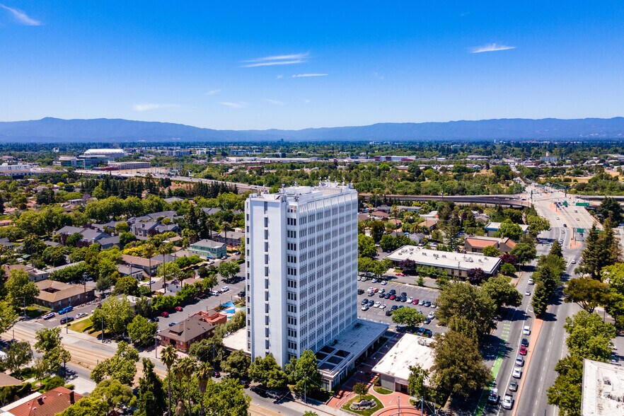 More Photos Of 675 N 1st St, San Jose Office For Lease