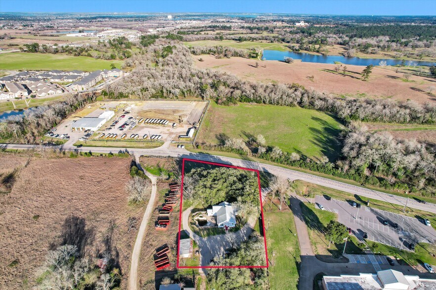 More Photos Of 13801 Liberty St, Montgomery Office Residential For Sale