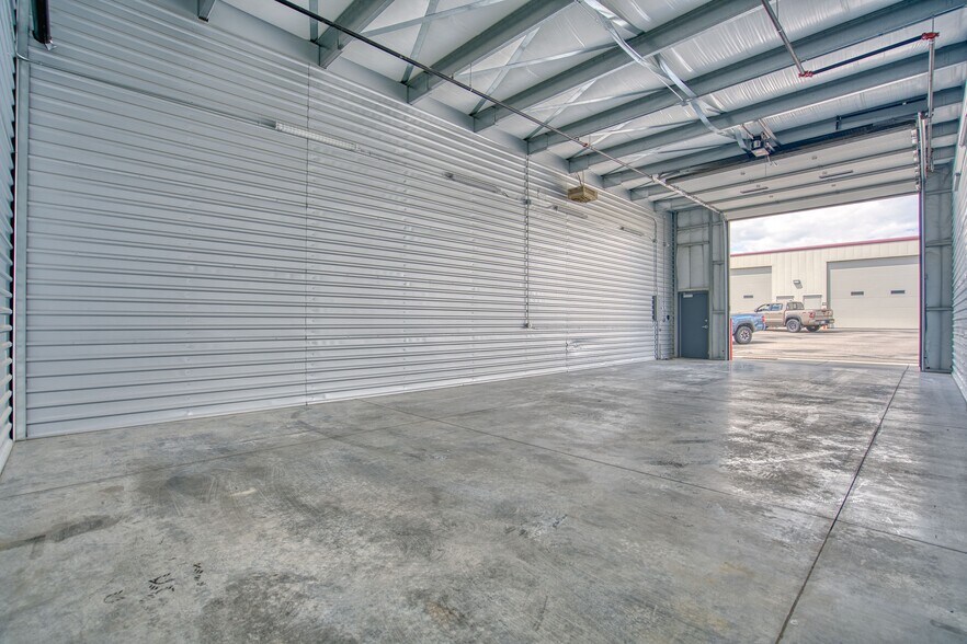 More Photos Of 151 Mt Elbert Ave, Dacono Industrial For Sale