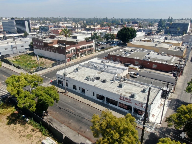 More Photos Of 14554-14560 Friar St, Van Nuys Freestanding For Sale