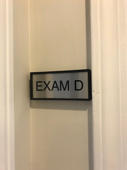 More Photos Of 7961 Hwy 92, Woodstock Medical For Lease