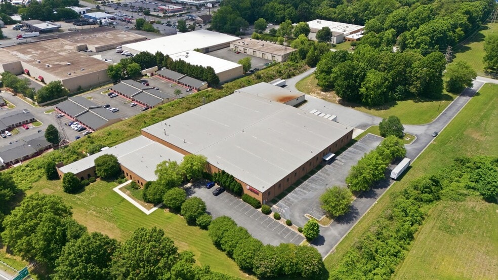 More Photos Of 200 E Meadowview Rd, Greensboro Manufacturing For Lease