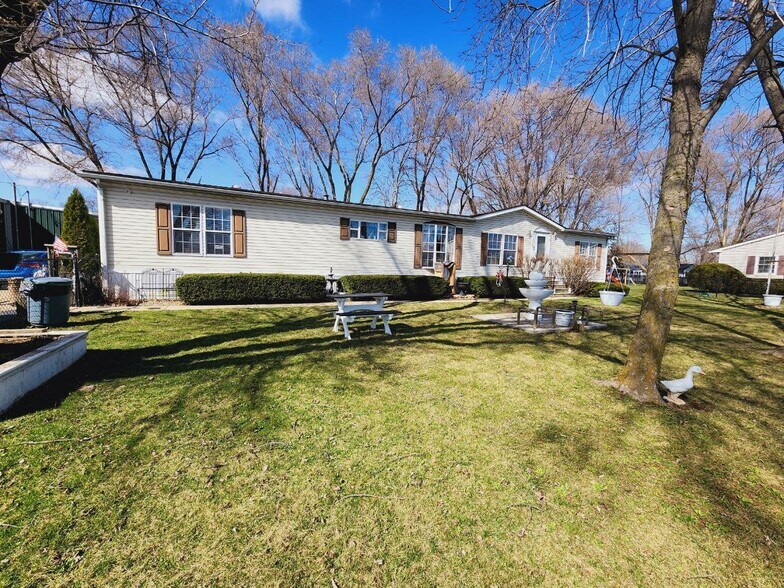 More Photos Of 23040 W Eames St, Channahon Industrial For Sale