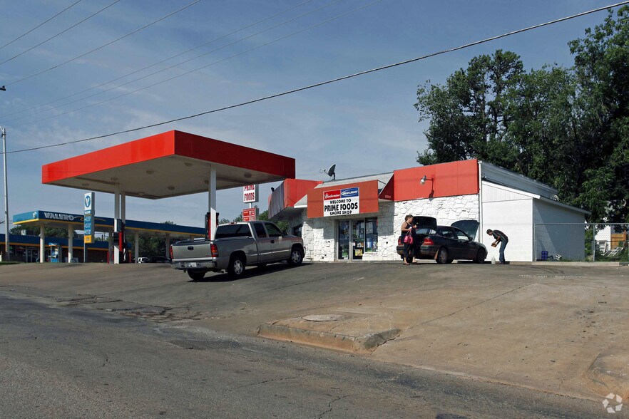 Primary Photo Of 1424 E Noble Ave, Guthrie Convenience Store For Sale