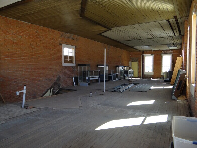 More Photos Of 466 W Main St, Trinidad General Retail For Sale