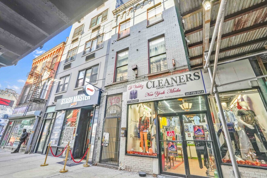 More Photos Of , Brooklyn General Retail For Sale
