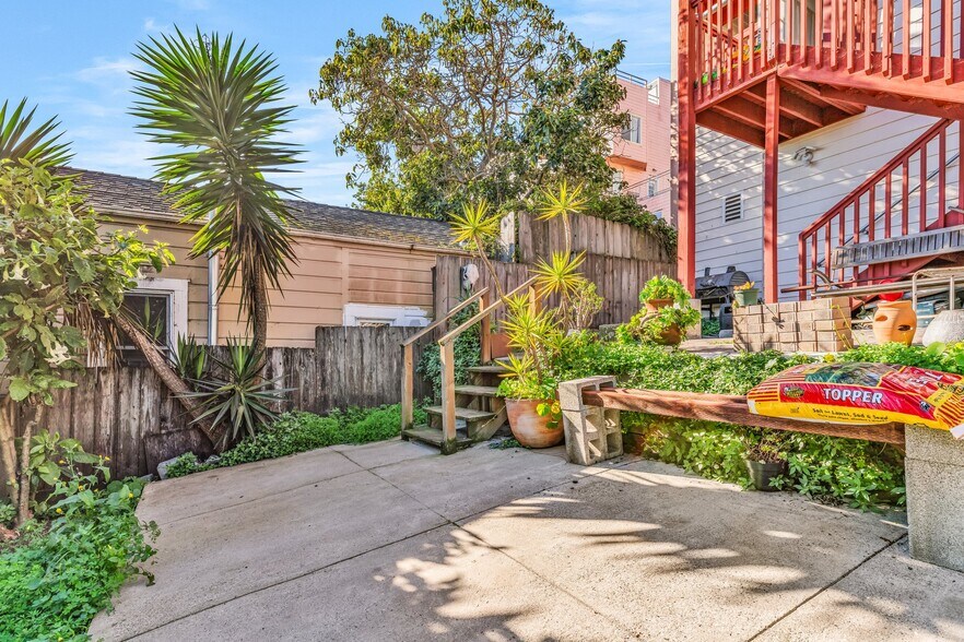 More Photos Of 1079 Texas St, San Francisco Apartments For Sale