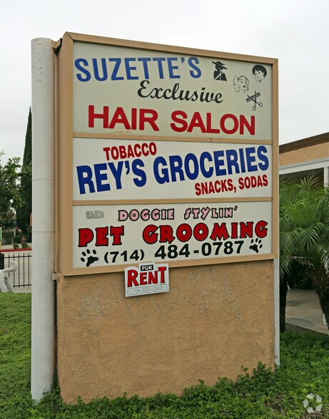 More Photos Of 10861-10869 Beach Blvd, Stanton Storefront For Lease