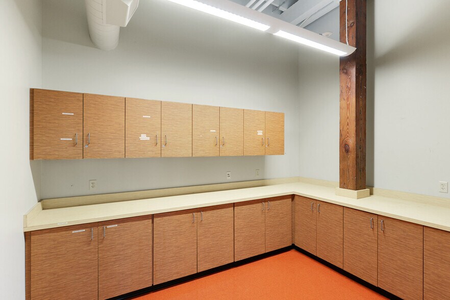 More Photos Of 3300 Gravier St, New Orleans Medical For Sale