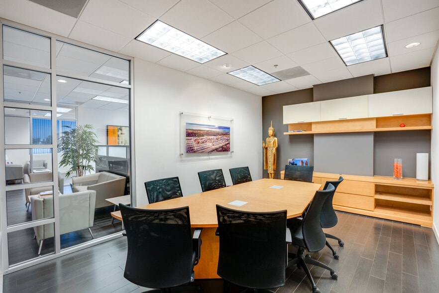 More Photos Of 10145 Via De La Amistad, San Diego Loft Creative Space For Sale